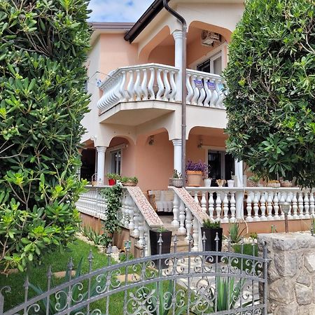 Apartment Jelena Vir Exterior photo