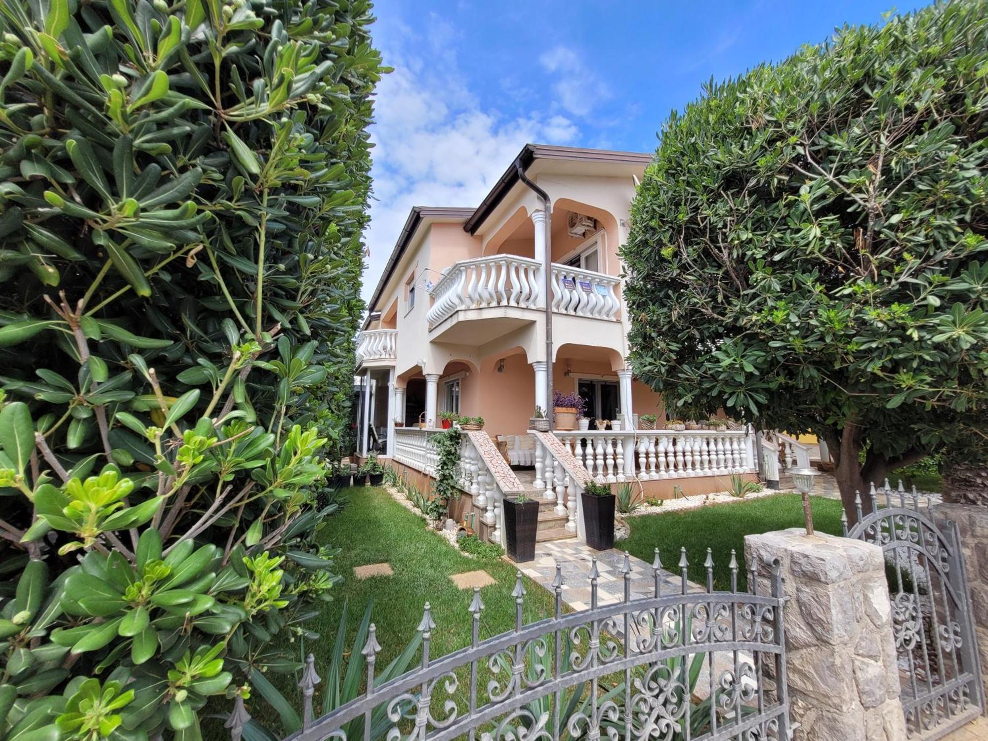 Apartment Jelena Vir Exterior photo
